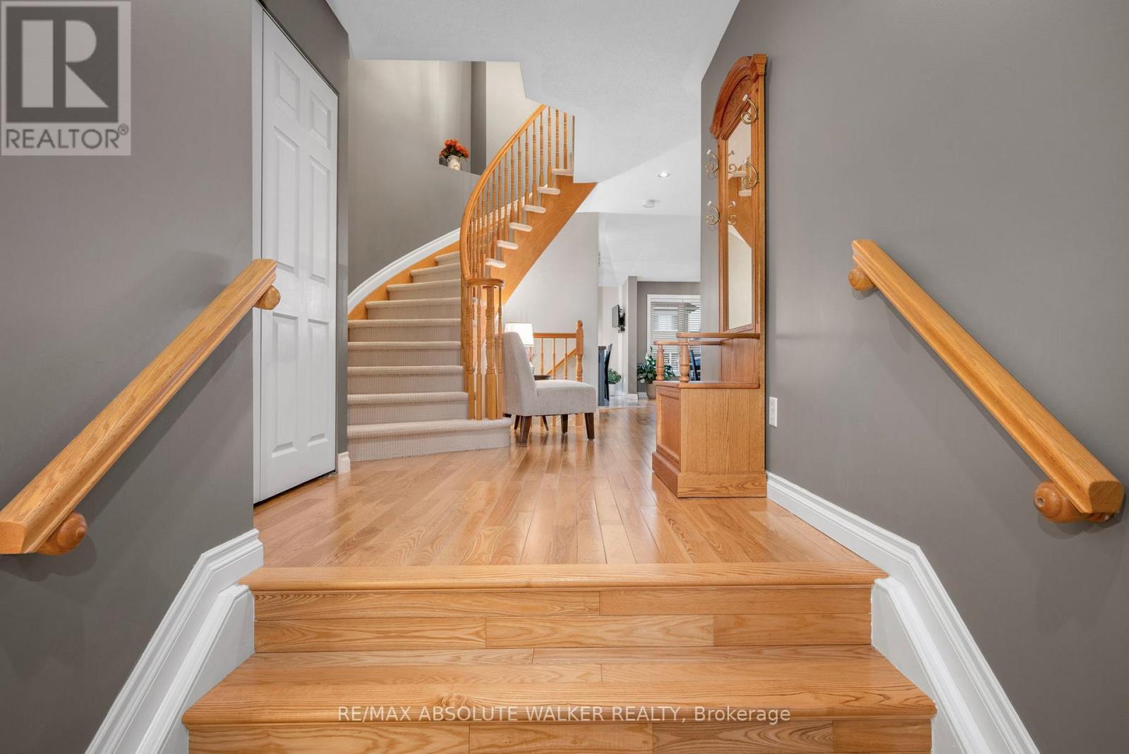 713 Carmella Crescent, Ottawa, Ontario  K4A 4V9 - Photo 5 - X12565356