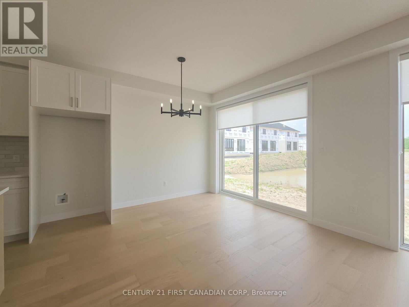 4297 Calhoun Way, London South, Ontario  N6P 1J9 - Photo 5 - X12565362