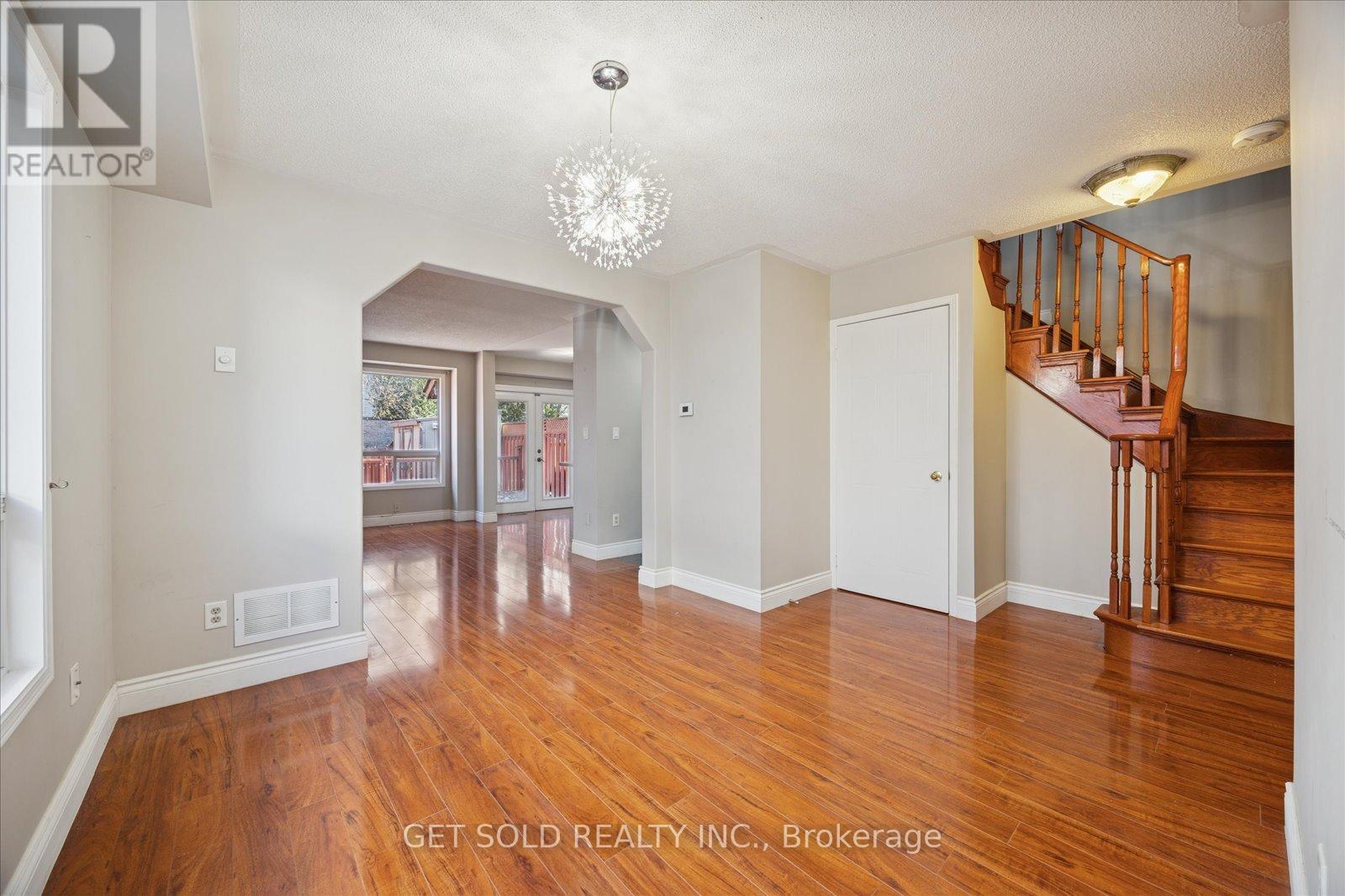 1739 Woodgate Trail, Oshawa, Ontario  L1G 8B4 - Photo 12 - E12565370