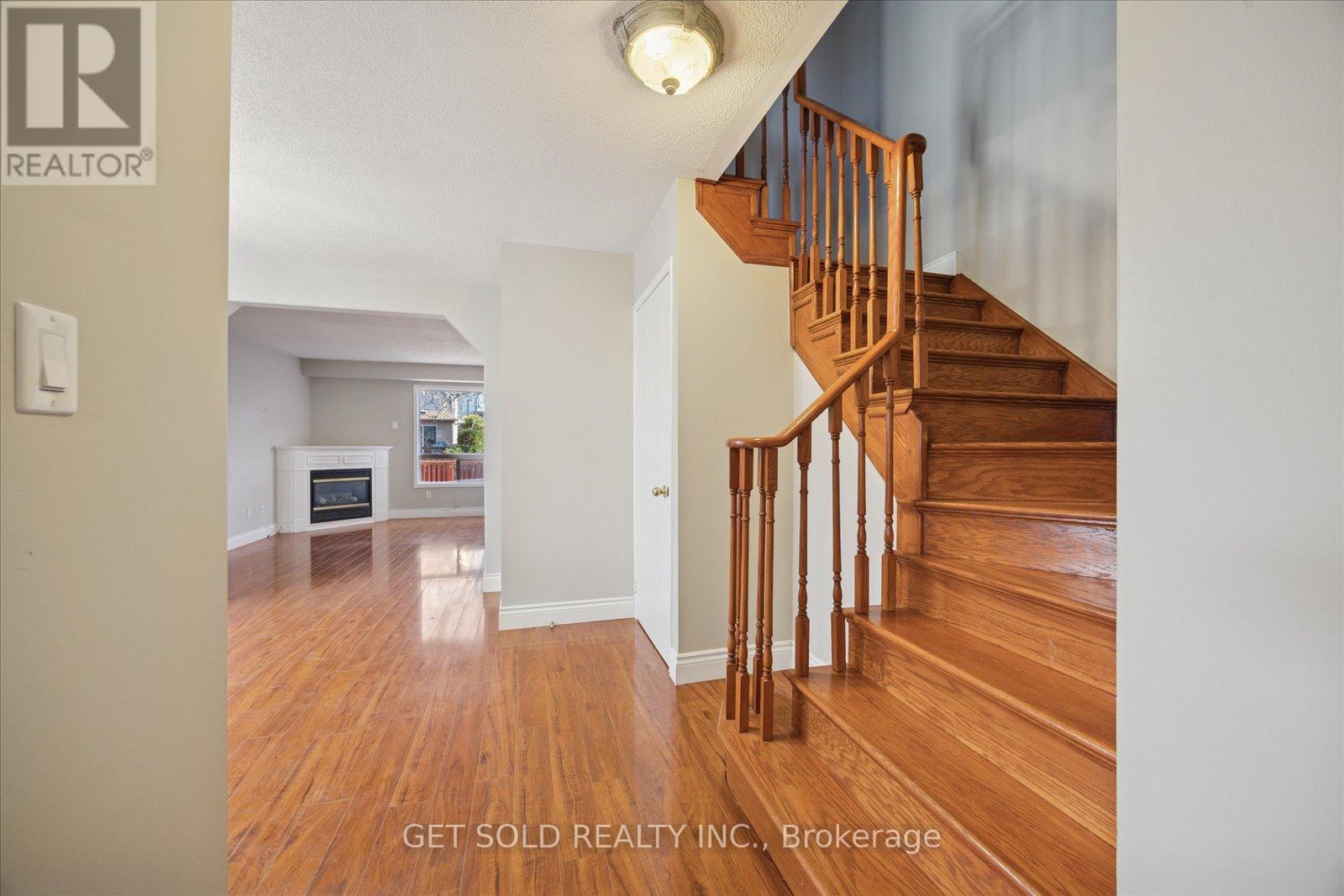 1739 Woodgate Trail, Oshawa, Ontario  L1G 8B4 - Photo 9 - E12565370