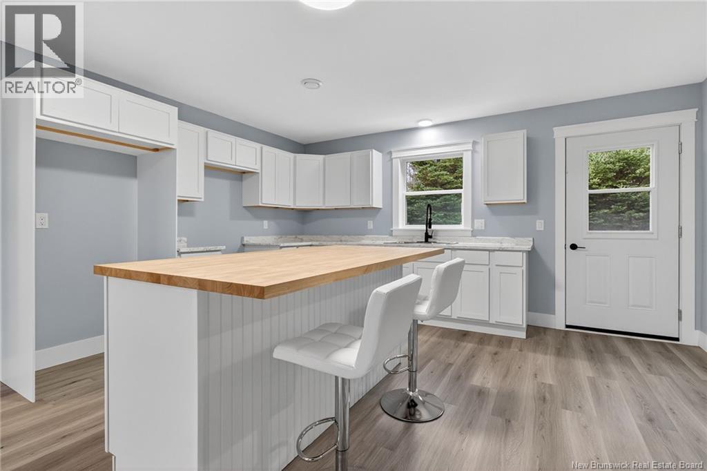 8 Fawcett Avenue, Petitcodiac, New Brunswick  E4Z 4H4 - Photo 11 - NB126877