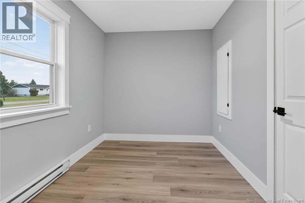 8 Fawcett Avenue, Petitcodiac, New Brunswick  E4Z 4H4 - Photo 20 - NB126877