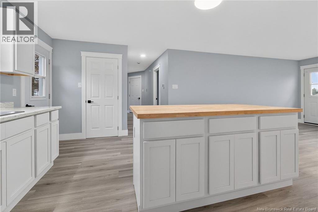 8 Fawcett Avenue, Petitcodiac, New Brunswick  E4Z 4H4 - Photo 8 - NB126877