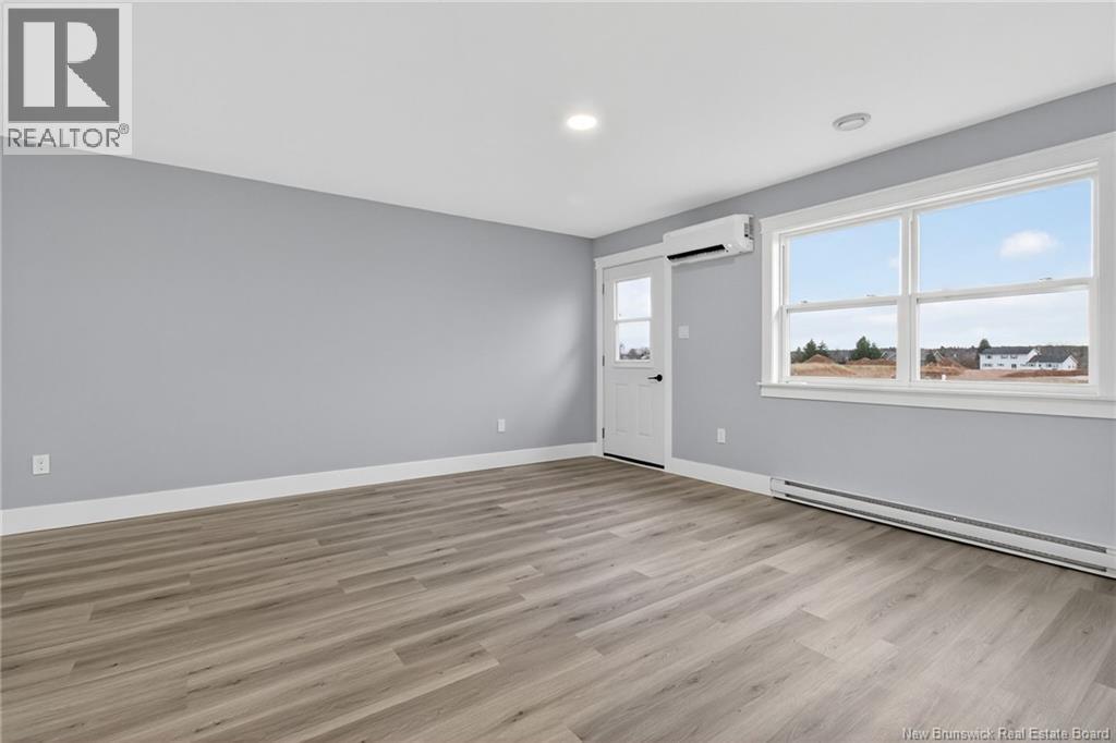 8 Fawcett Avenue, Petitcodiac, New Brunswick  E4Z 4H4 - Photo 16 - NB126877