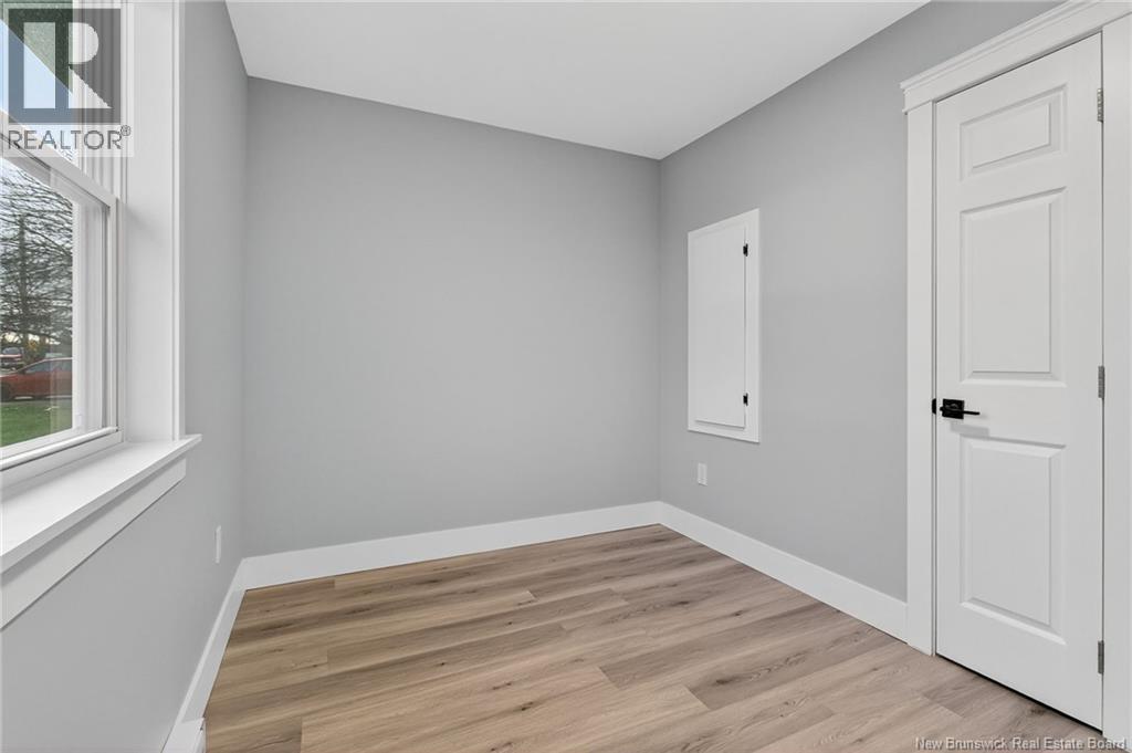 8 Fawcett Avenue, Petitcodiac, New Brunswick  E4Z 4H4 - Photo 21 - NB126877