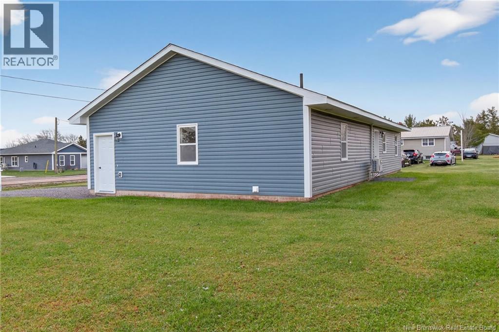 8 Fawcett Avenue, Petitcodiac, New Brunswick  E4Z 4H4 - Photo 41 - NB126877