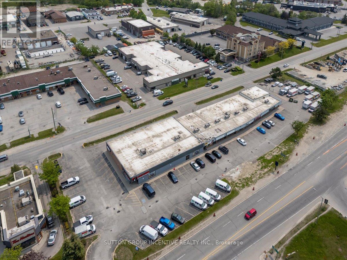 3&4 - 303 Dunlop Street W, Barrie, Ontario  L4N 1C1 - Photo 3 - S12565360