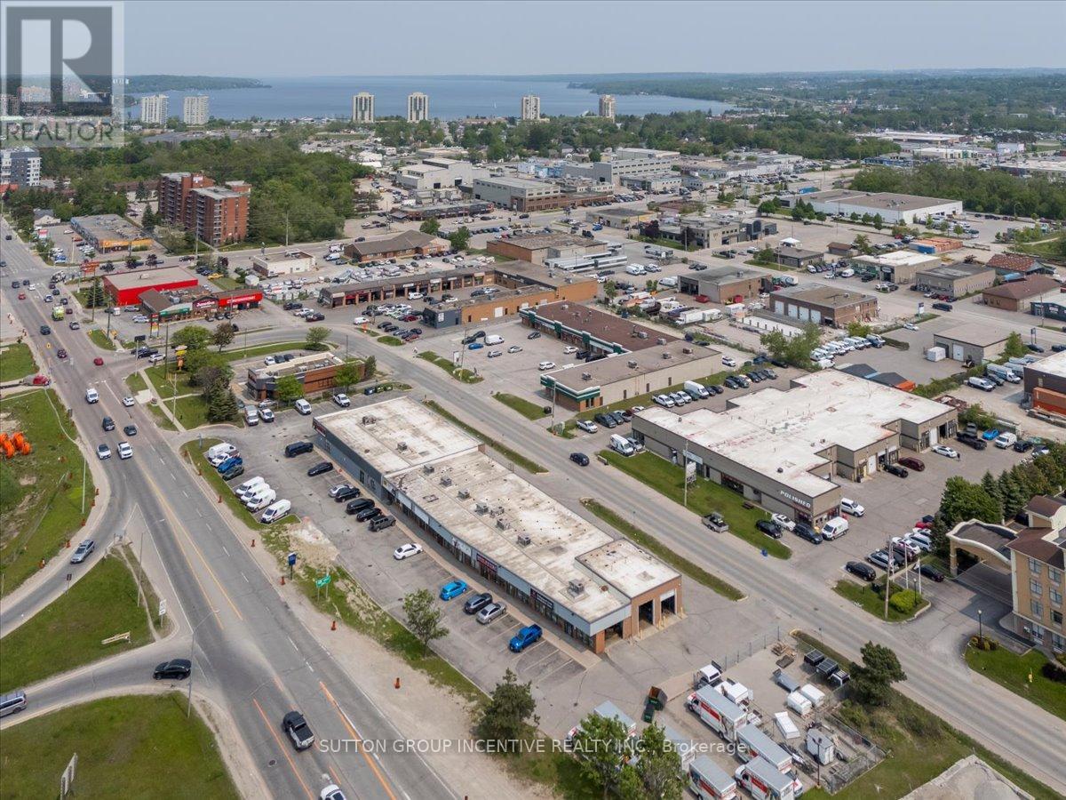 3&4 - 303 Dunlop Street W, Barrie, Ontario  L4N 1C1 - Photo 9 - S12565360