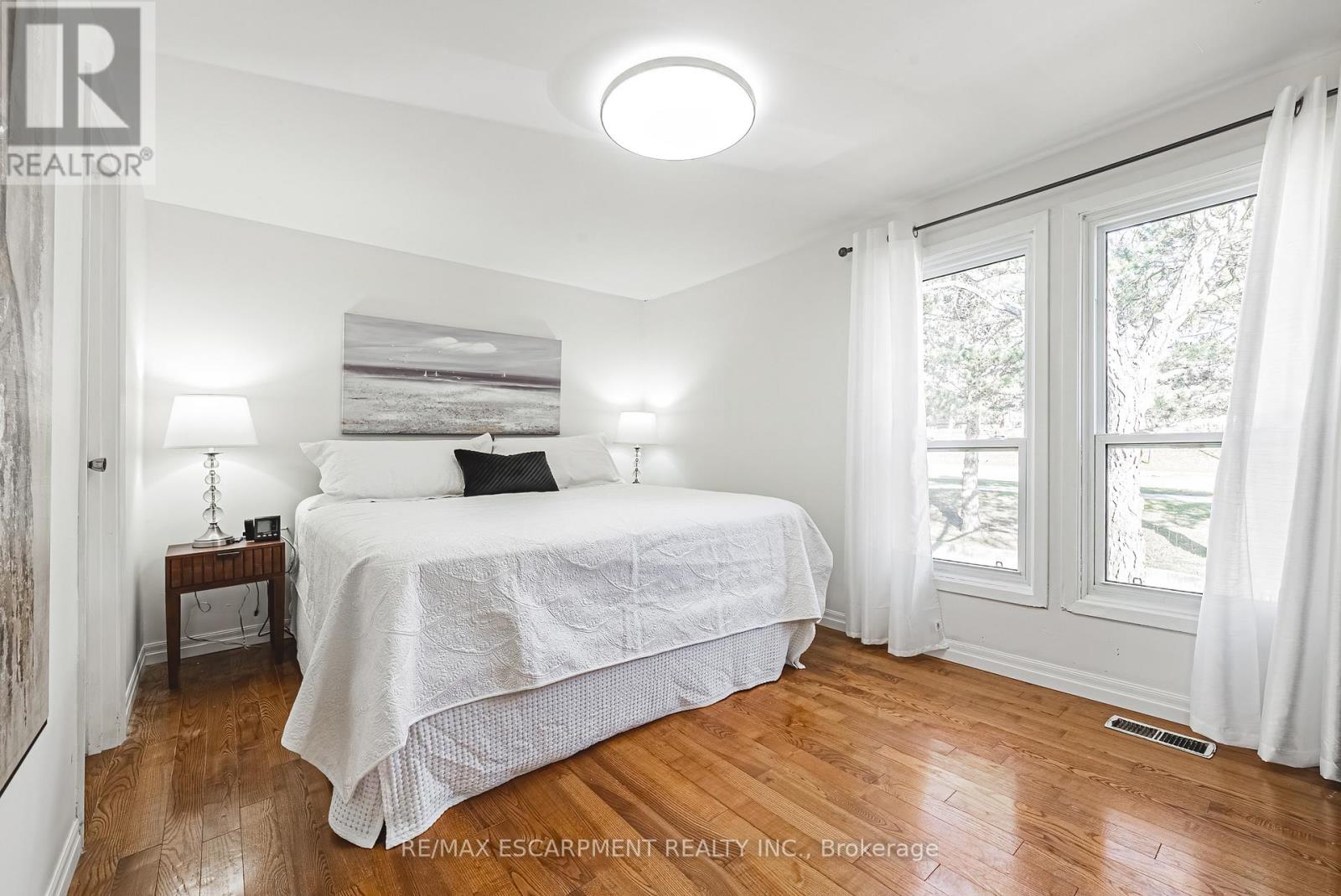 4 - 2220 Upper Middle Road, Burlington, Ontario  L7P 3P4 - Photo 16 - W12565364