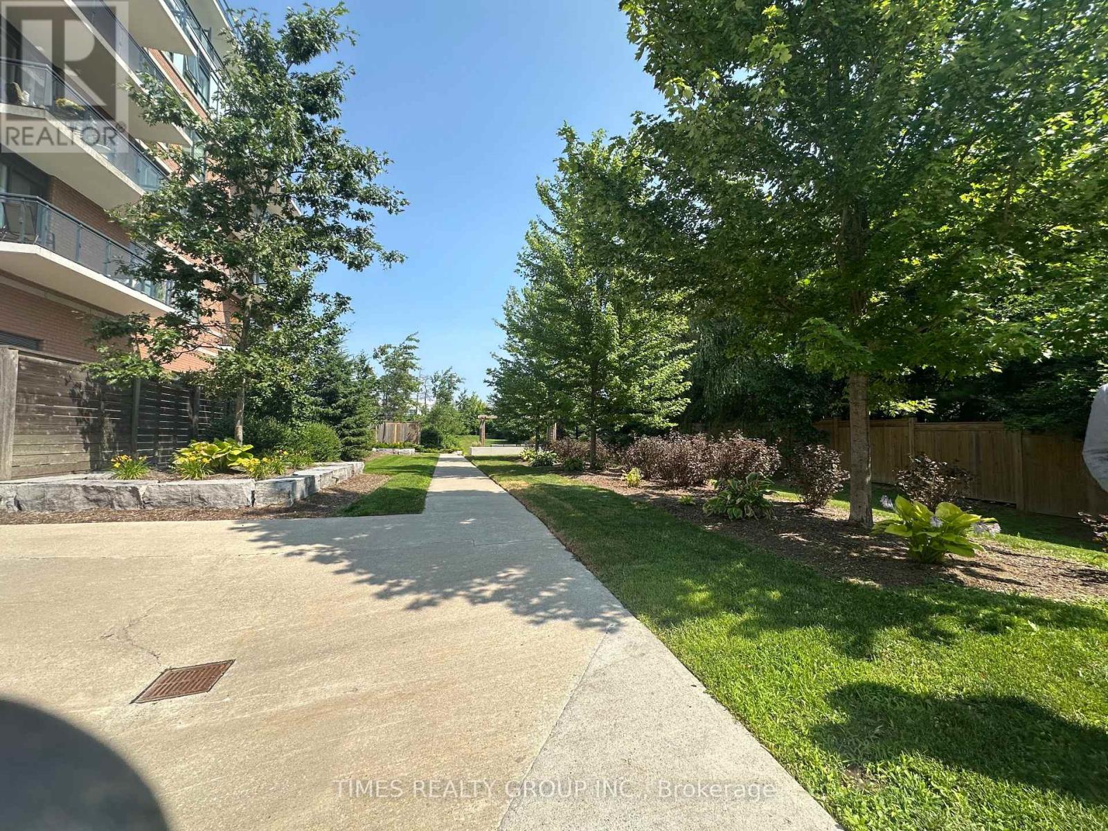 301 - 11611 Yonge Street, Richmond Hill, Ontario  L4E 1G2 - Photo 15 - N12558970