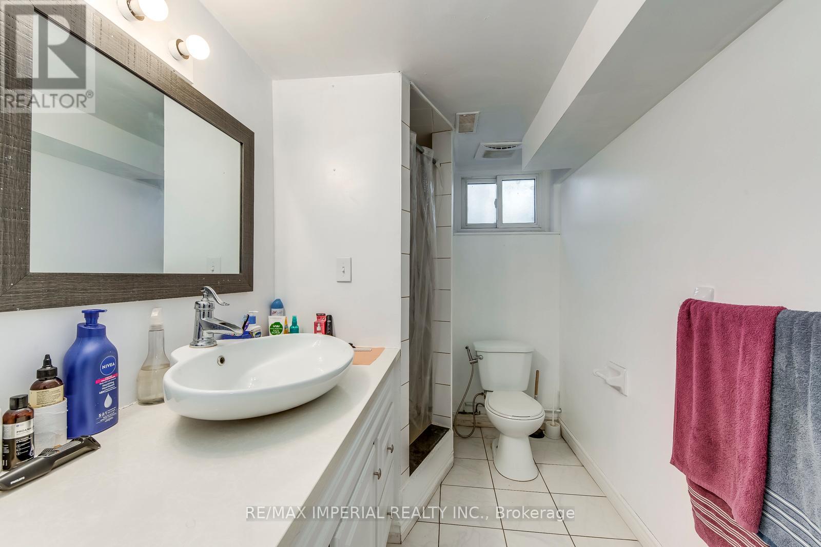 Basement - 11 Queensbury Drive, Hamilton, Ontario  L8W 1J1 - Photo 21 - X12565358