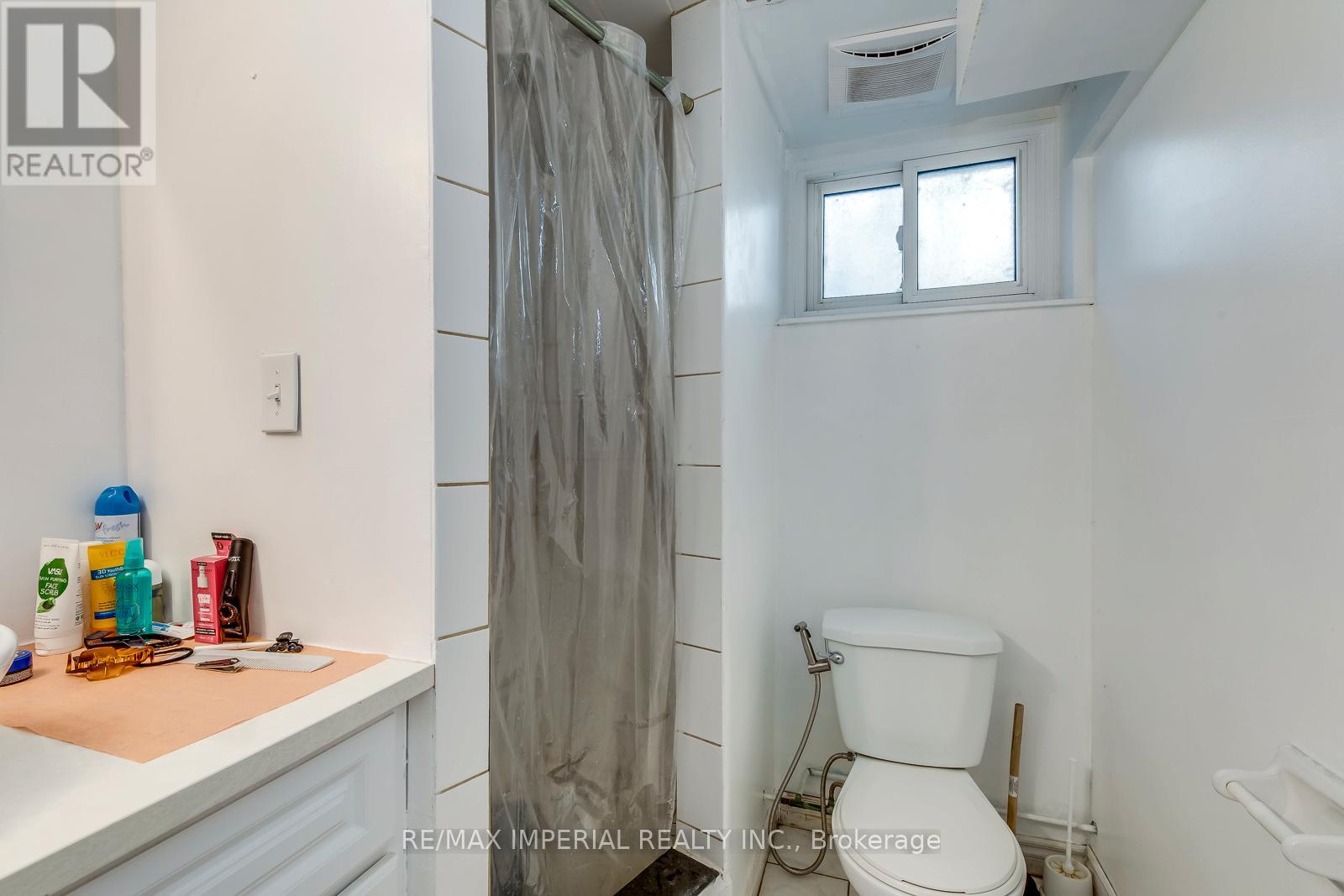 Basement - 11 Queensbury Drive, Hamilton, Ontario  L8W 1J1 - Photo 22 - X12565358