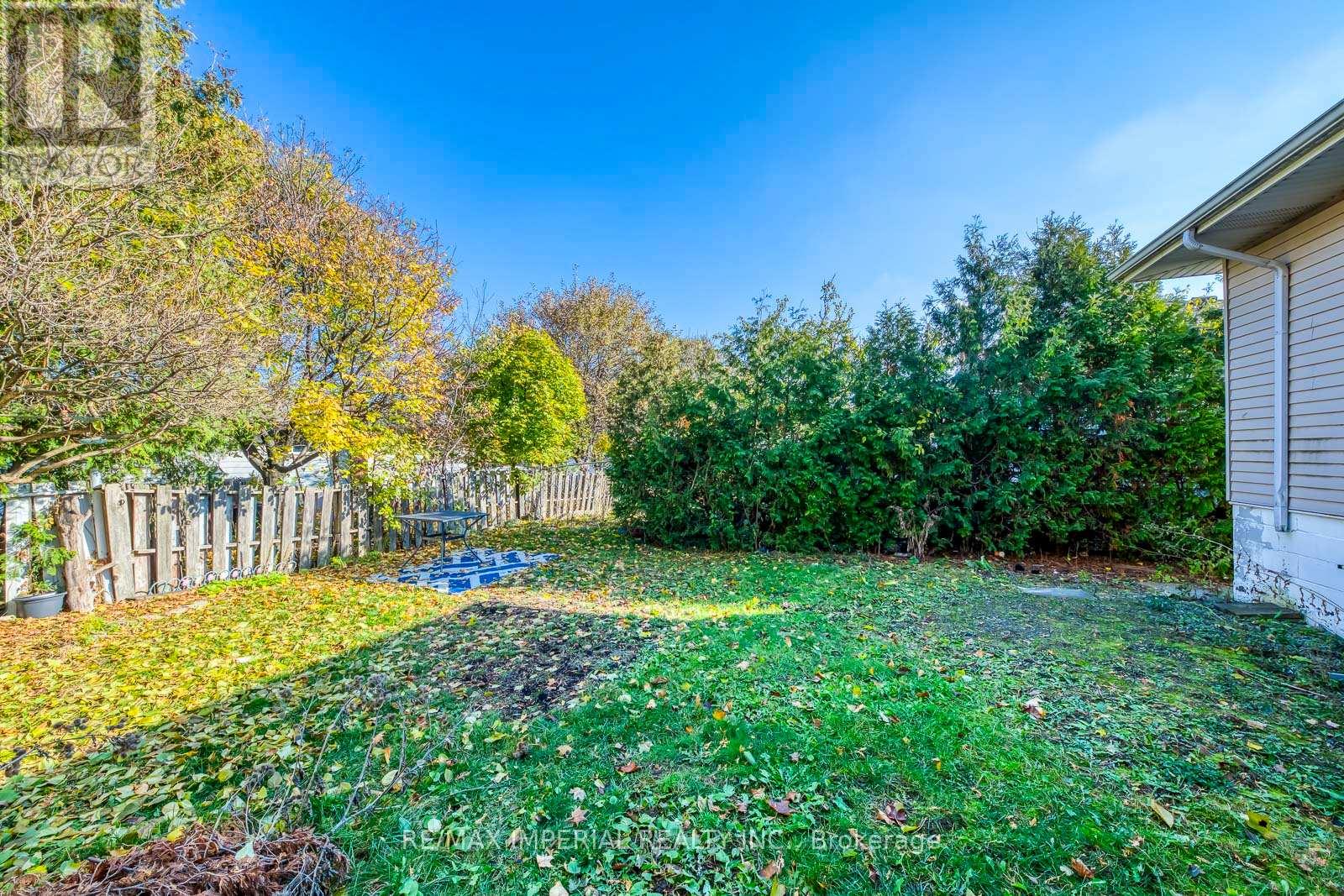 Basement - 11 Queensbury Drive, Hamilton, Ontario  L8W 1J1 - Photo 27 - X12565358
