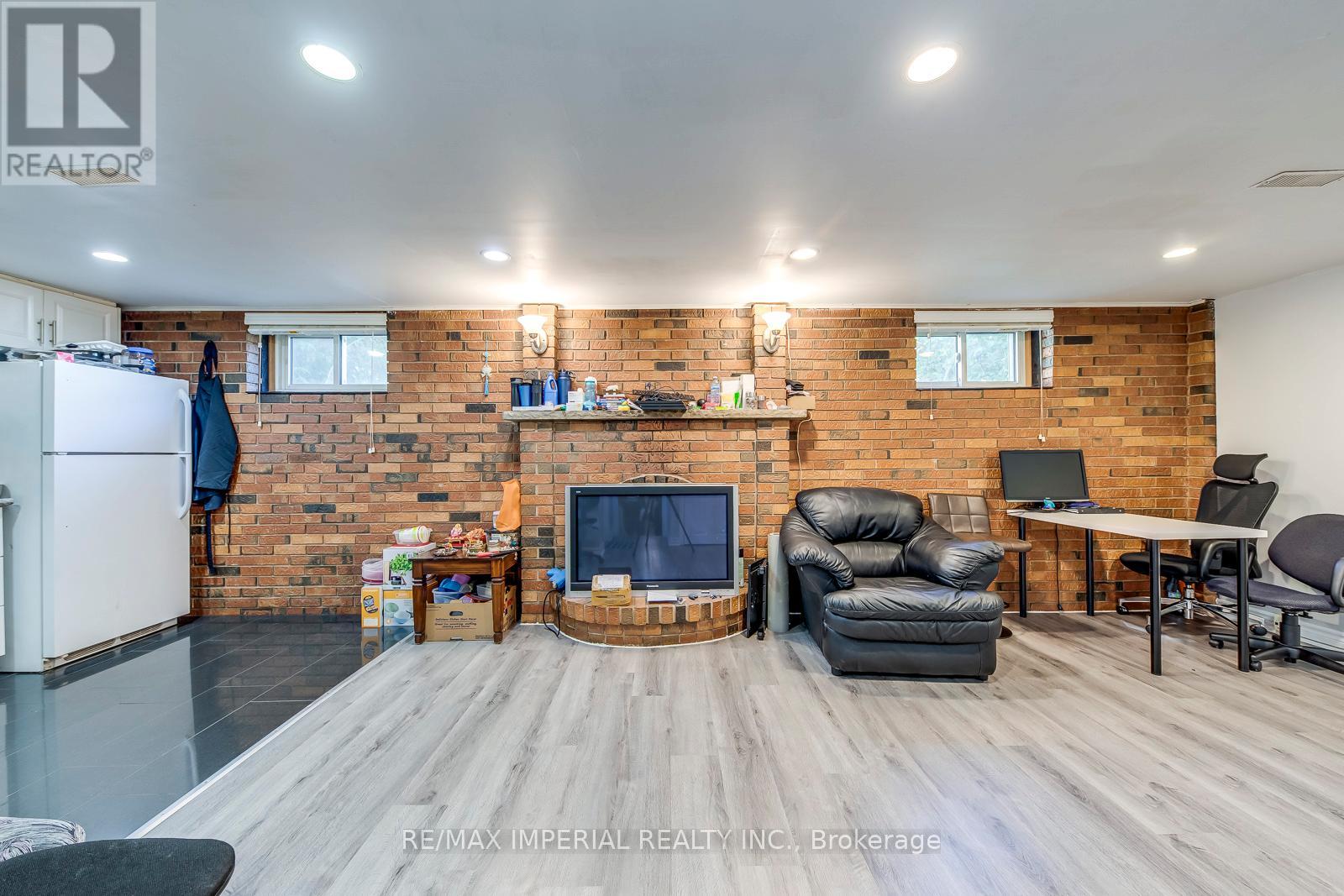 Basement - 11 Queensbury Drive, Hamilton, Ontario  L8W 1J1 - Photo 7 - X12565358