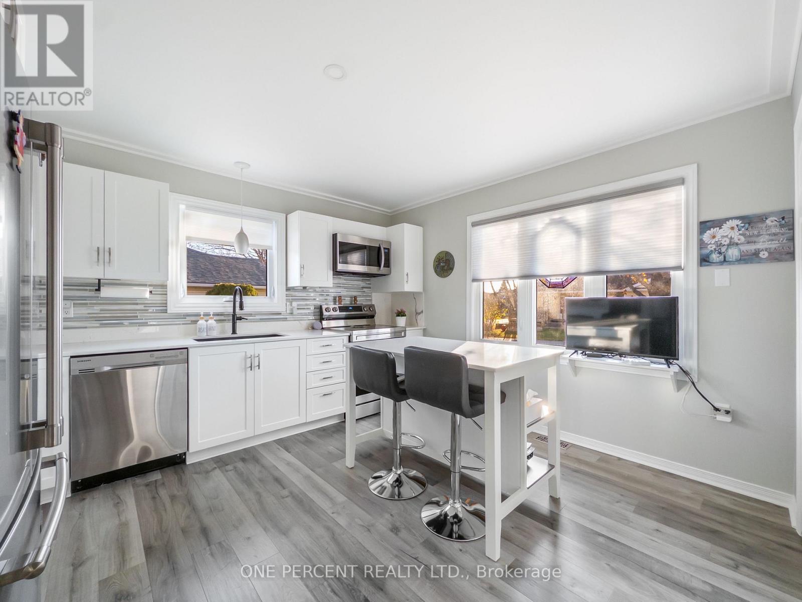 22 Heritage Drive, Prince Edward County, Ontario  K0K 3L0 - Photo 7 - X12565374