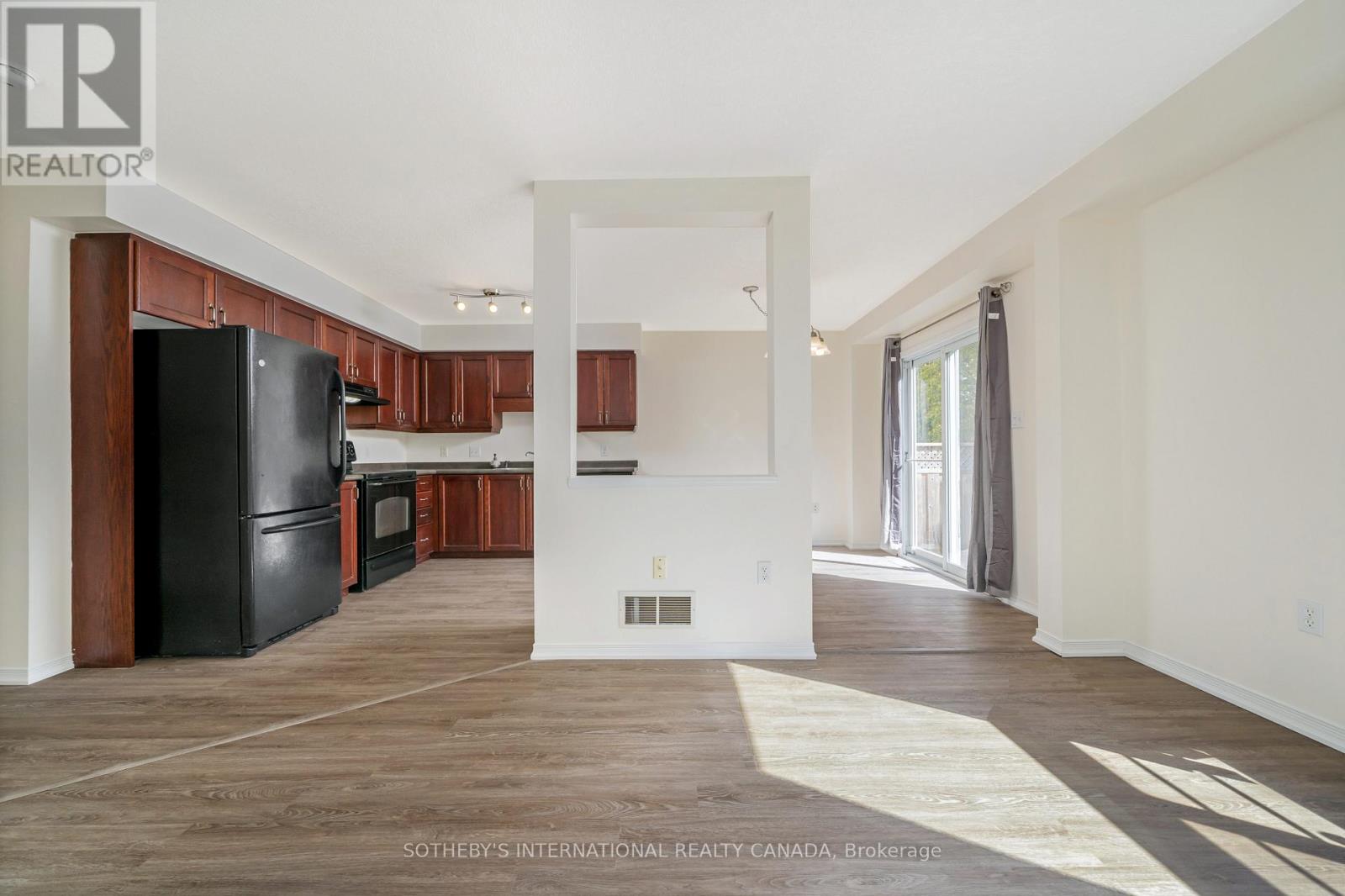 571 Wild Iris Avenue, Waterloo, Ontario  N2V 2X5 - Photo 10 - X12565380