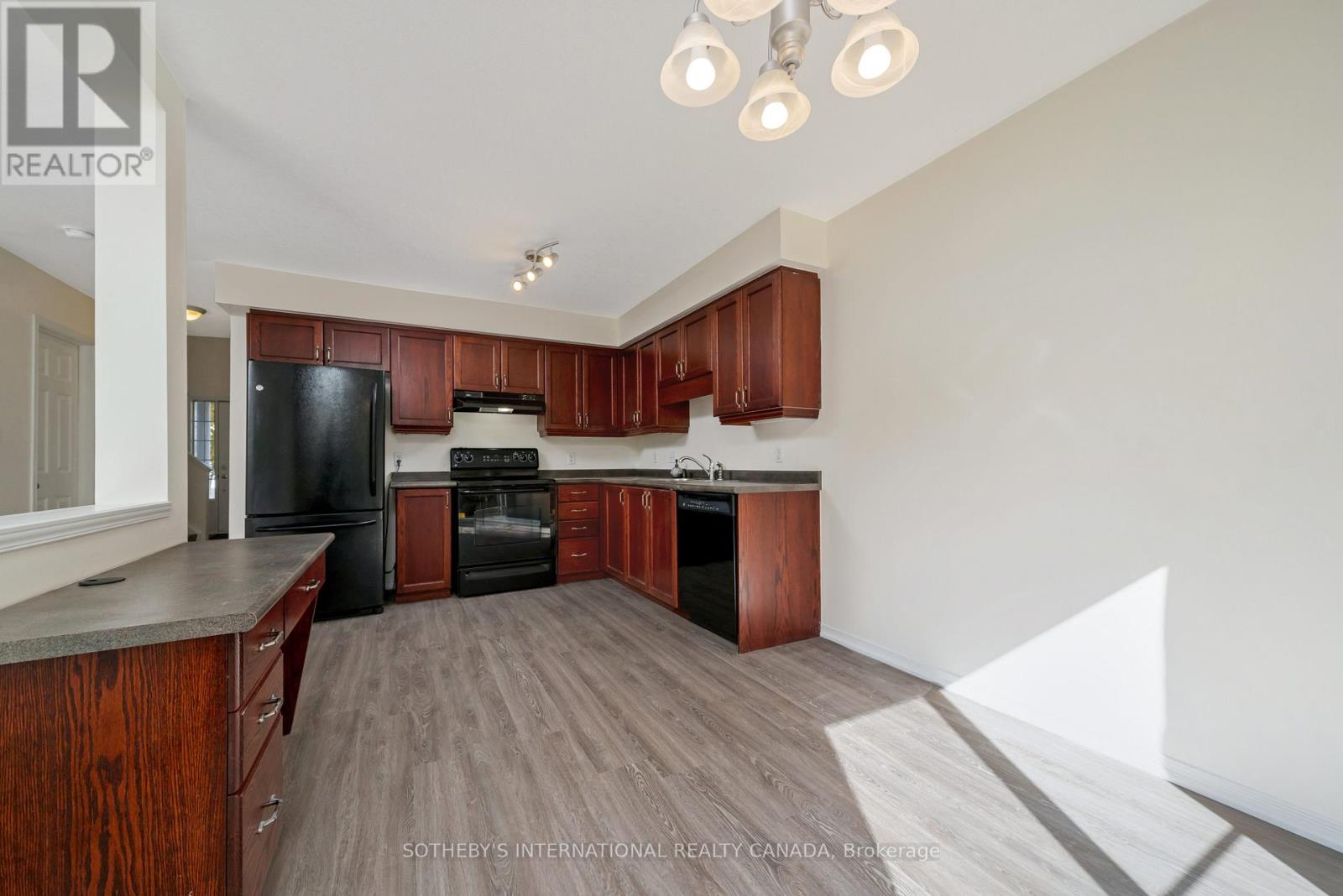 571 Wild Iris Avenue, Waterloo, Ontario  N2V 2X5 - Photo 11 - X12565380