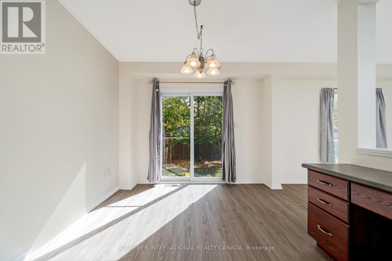 571 Wild Iris Avenue, Waterloo, Ontario  N2V 2X5 - Photo 15 - X12565380