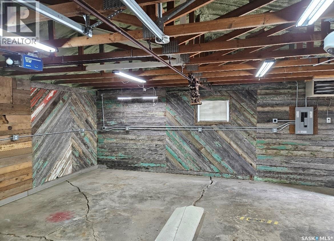 305 2nd Street W, Milden, Saskatchewan  S0L 2L0 - Photo 2 - SK995559