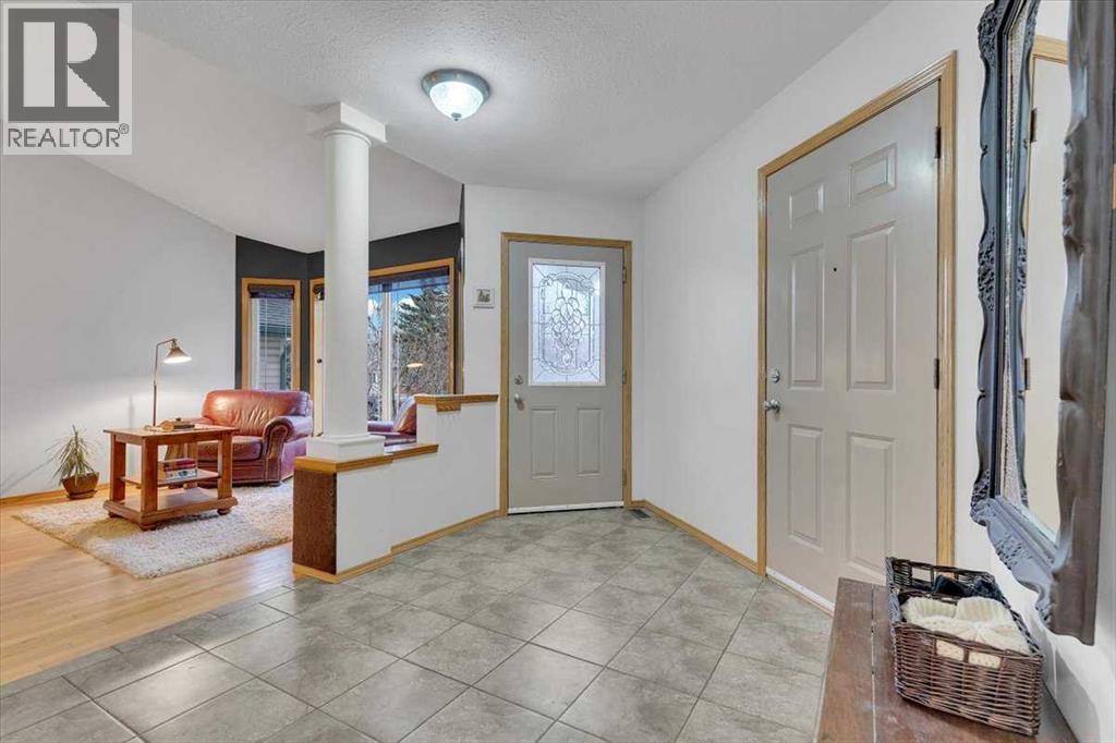 507 Sheep River Close, Okotoks, Alberta T1S 1S4 - Photo 5 - A2271137