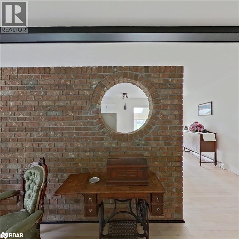 4 Maypark Drive, Bracebridge, Ontario  P1L 1C3 - Photo 4 - 40770687