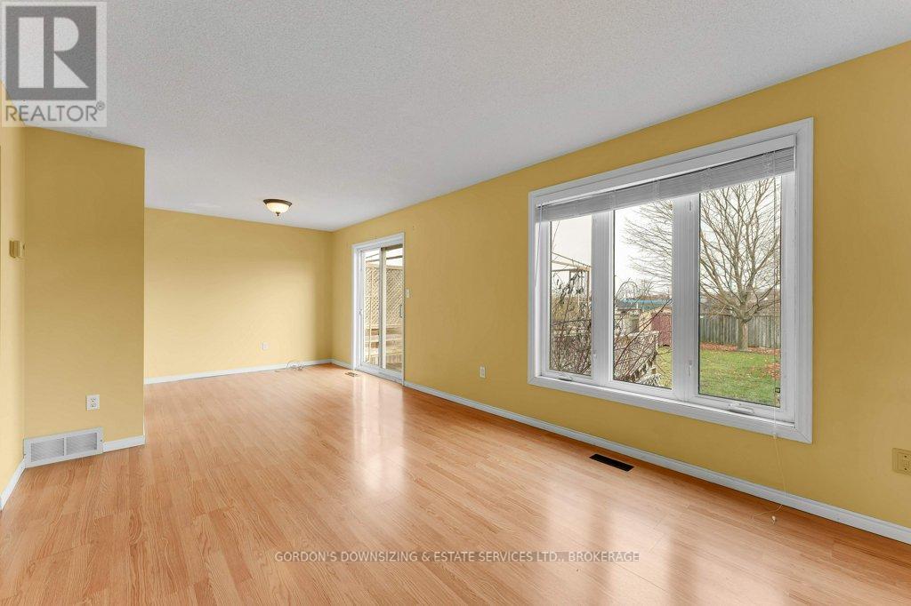 474 Evangeline Avenue, Kingston, Ontario  K7M 8V7 - Photo 11 - X12565498