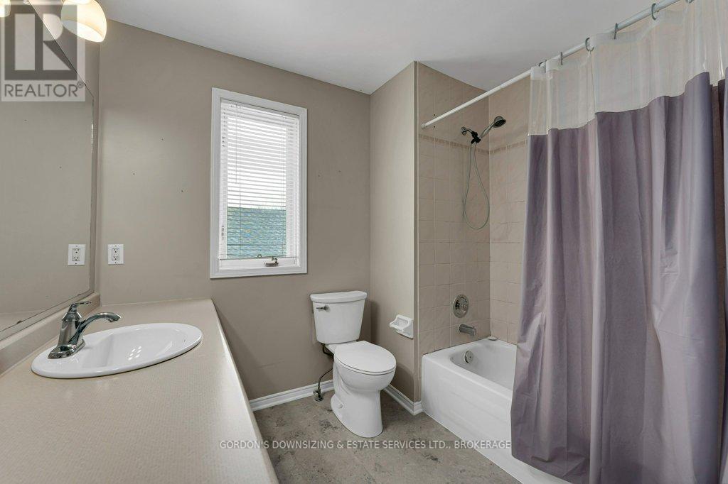 474 Evangeline Avenue, Kingston, Ontario  K7M 8V7 - Photo 33 - X12565498