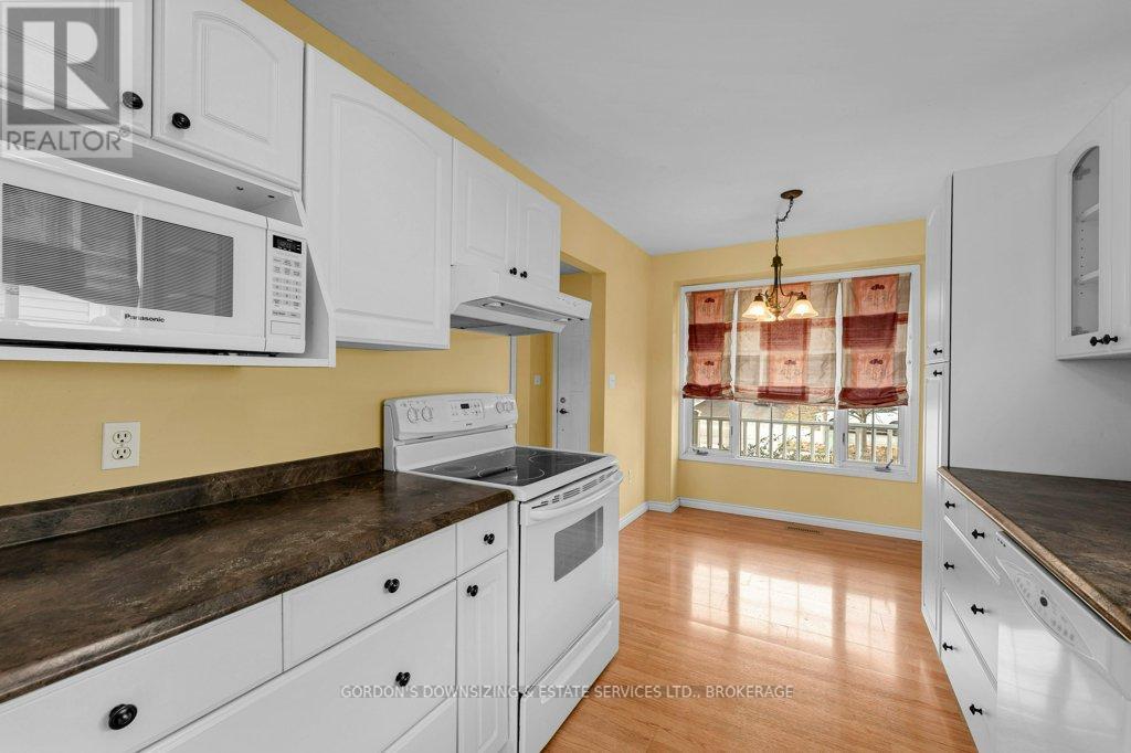 474 Evangeline Avenue, Kingston, Ontario  K7M 8V7 - Photo 9 - X12565498