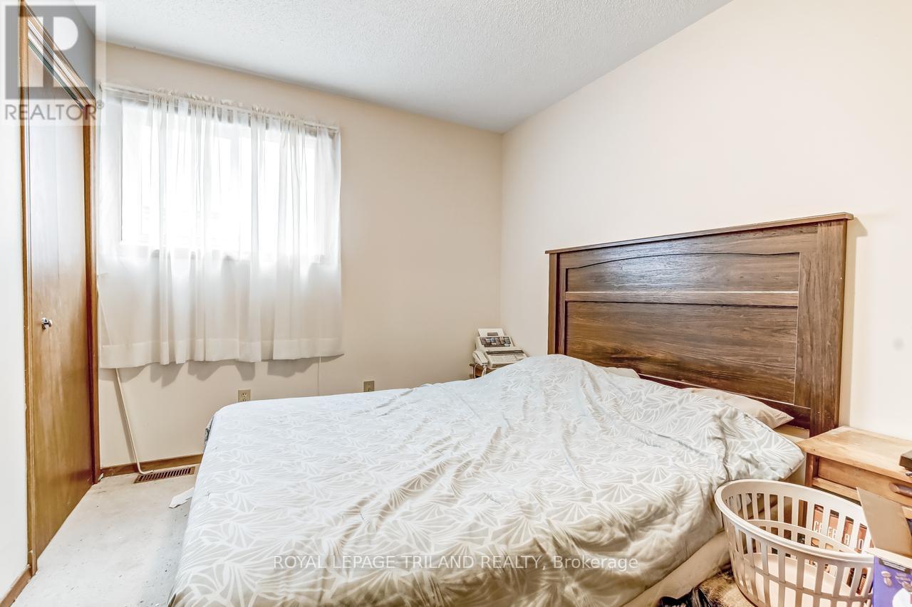 306 Highview Drive, St. Thomas, Ontario  N5R 5W9 - Photo 12 - X12565414