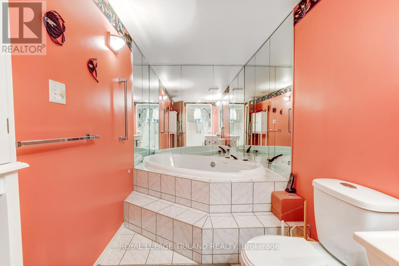 306 Highview Drive, St. Thomas, Ontario  N5R 5W9 - Photo 16 - X12565414