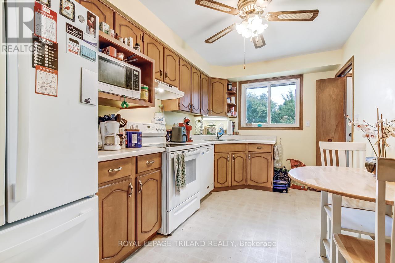 306 Highview Drive, St. Thomas, Ontario  N5R 5W9 - Photo 7 - X12565414