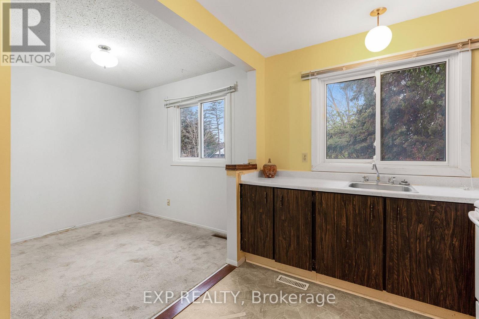 48 - 2276 Orient Park Drive, Ottawa, Ontario  K1B 4Z7 - Photo 14 - X12565440