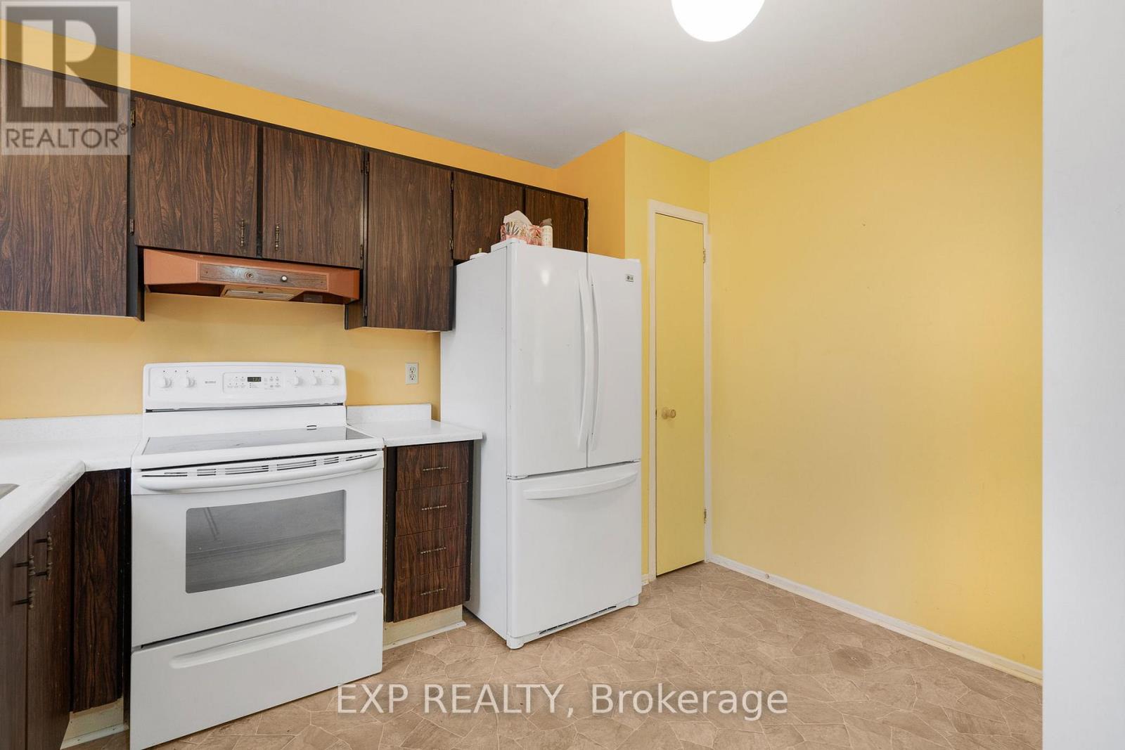 48 - 2276 Orient Park Drive, Ottawa, Ontario  K1B 4Z7 - Photo 16 - X12565440