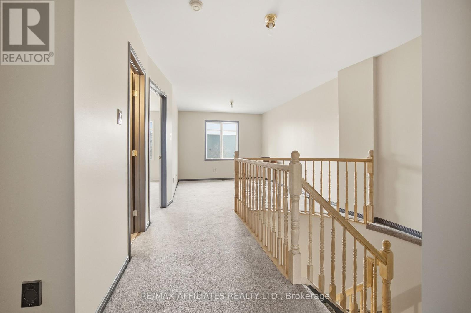 137 Hearst Way, Ottawa, Ontario  K2L 4G5 - Photo 16 - X12565454