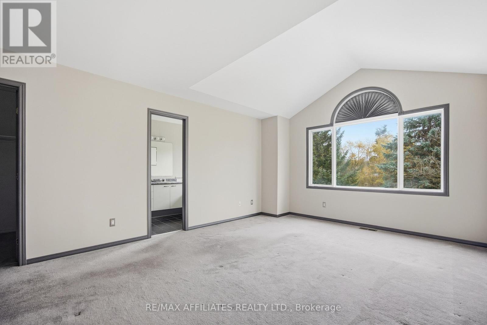 137 Hearst Way, Ottawa, Ontario  K2L 4G5 - Photo 22 - X12565454