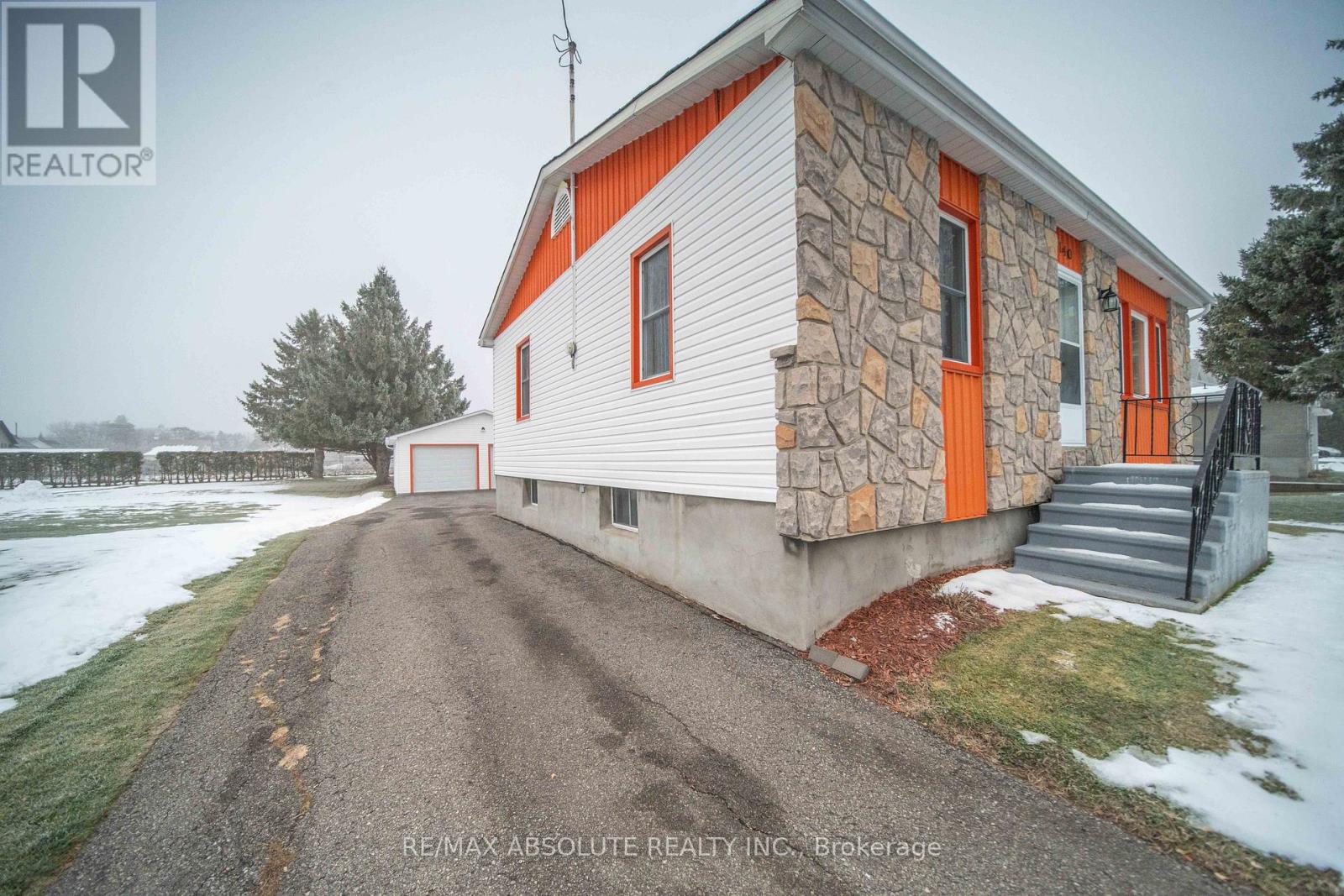 140 Ottawa Street, The Nation, Ontario  K0A 2M0 - Photo 2 - X12565500
