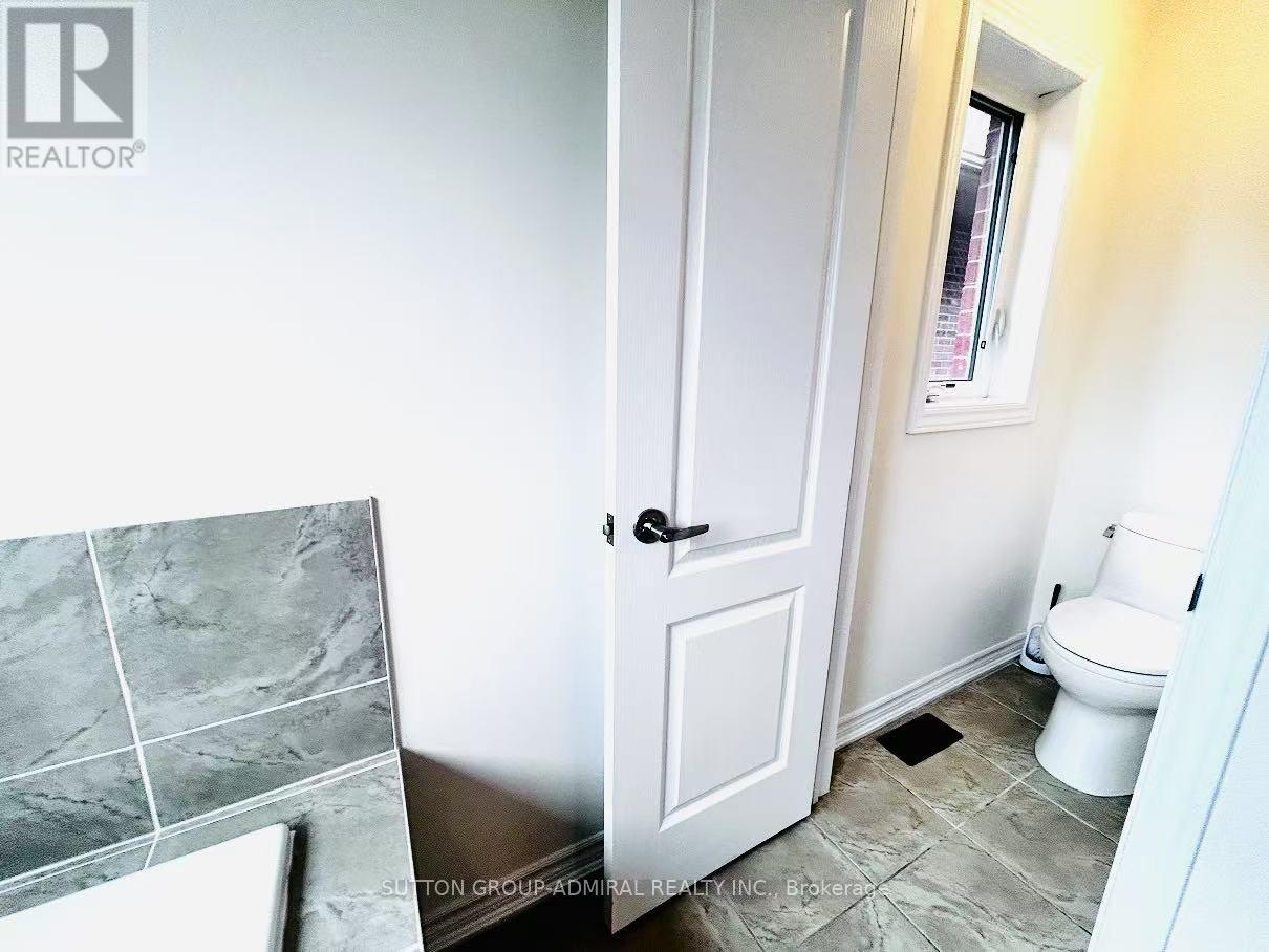 81 Livante Court, Markham, Ontario  L6C 1J5 - Photo 32 - N12395451