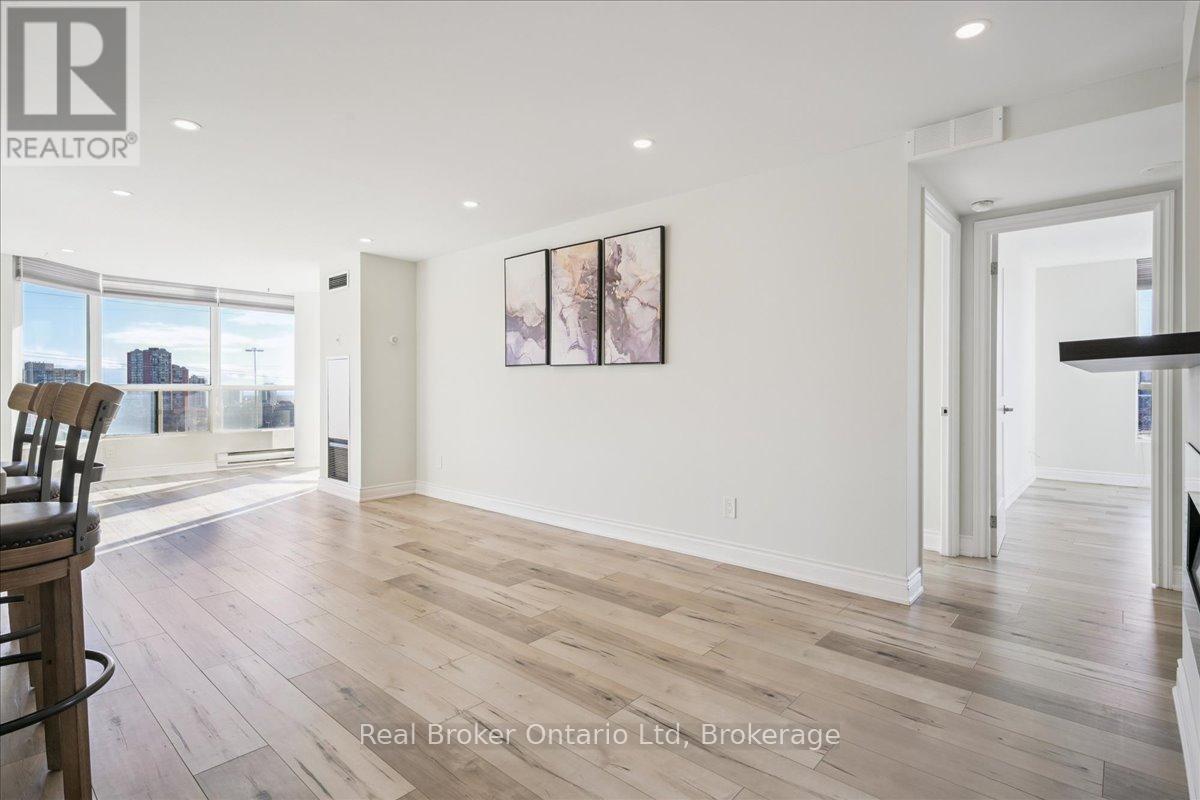 1004 - 4460 Tucana Court, Mississauga, Ontario L5R 3K9 - Photo 12 - W12565410