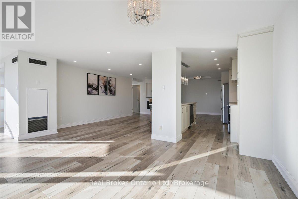 1004 - 4460 Tucana Court, Mississauga, Ontario L5R 3K9 - Photo 18 - W12565410