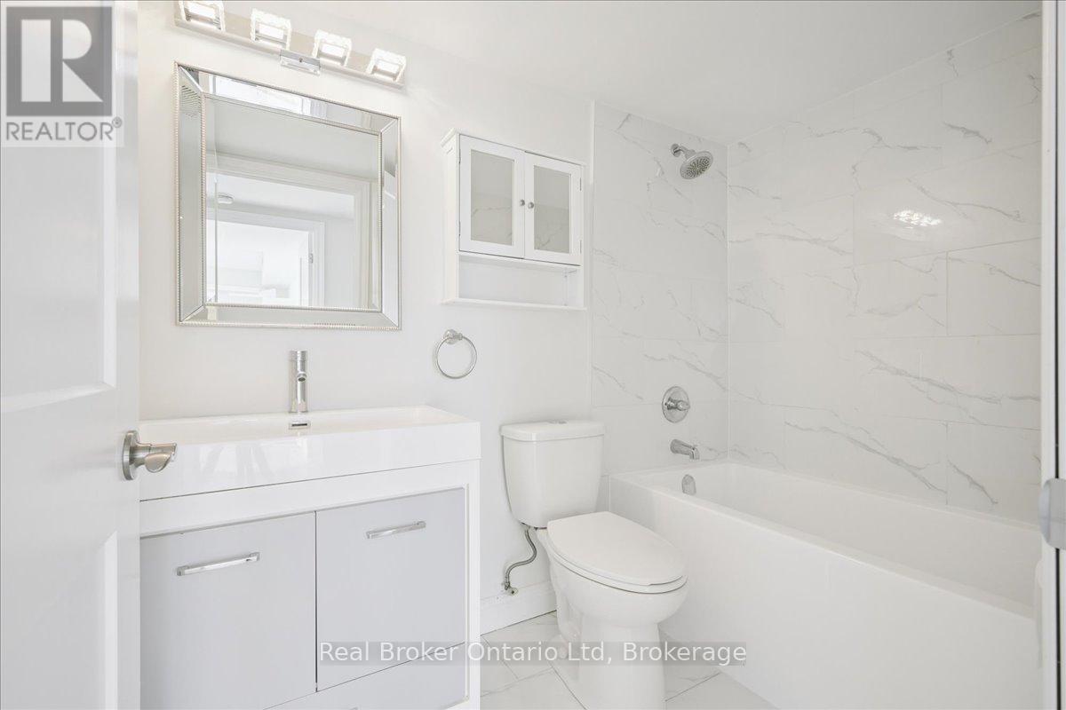 1004 - 4460 Tucana Court, Mississauga, Ontario L5R 3K9 - Photo 28 - W12565410