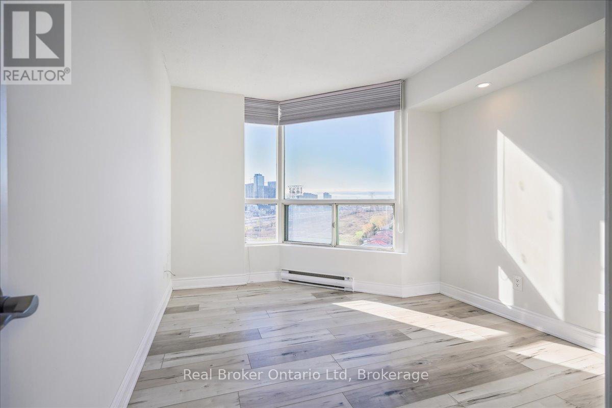 1004 - 4460 Tucana Court, Mississauga, Ontario L5R 3K9 - Photo 29 - W12565410