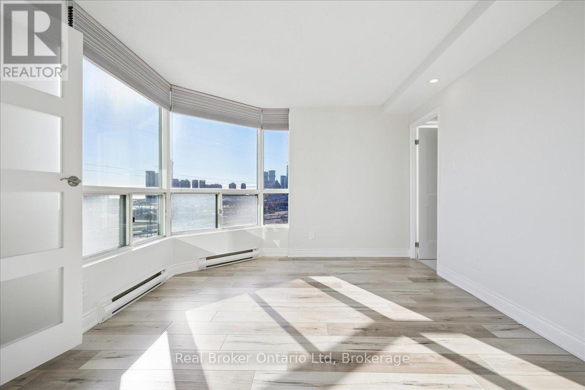 1004 - 4460 Tucana Court, Mississauga, Ontario L5R 3K9 - Photo 32 - W12565410