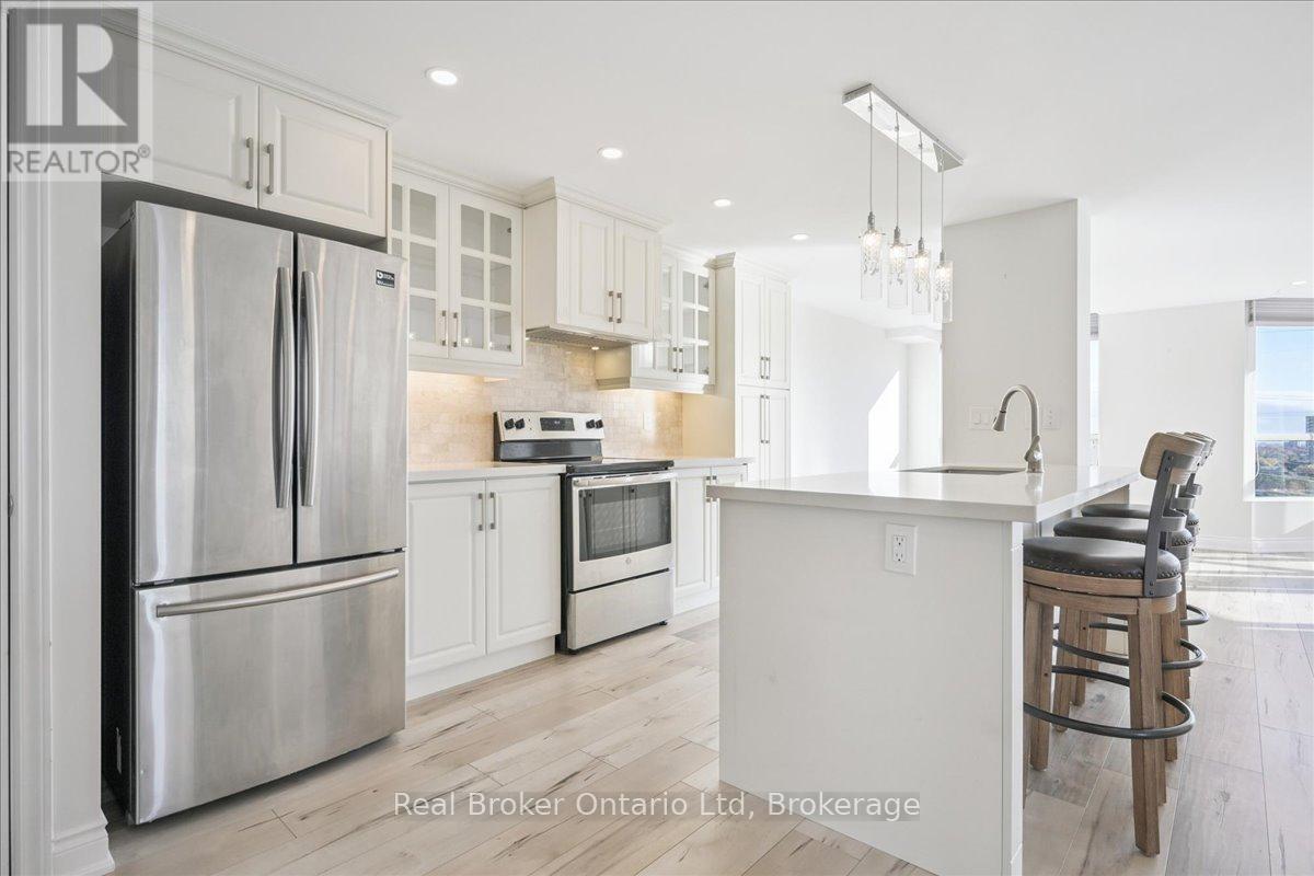 1004 - 4460 Tucana Court, Mississauga, Ontario L5R 3K9 - Photo 6 - W12565410