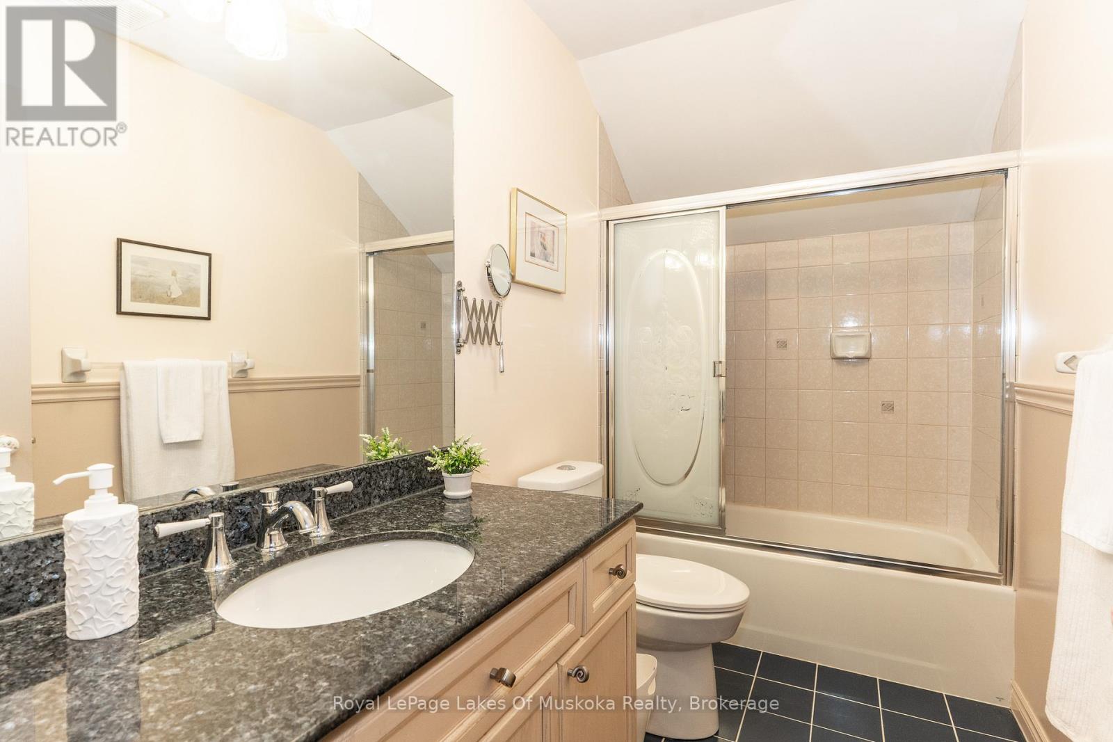 107 Milton Street, Bracebridge, Ontario  P1L 2G4 - Photo 21 - X12565438