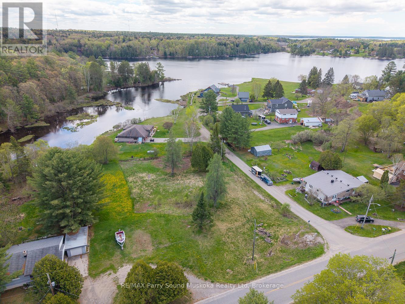 63 Pineridge Drive, Mcdougall, Ontario  P2A 2W9 - Photo 9 - X12565478