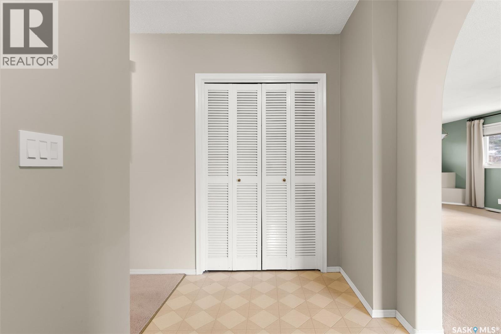 29 Procter Place, Regina, Saskatchewan  S4S 4E9 - Photo 4 - SK024455