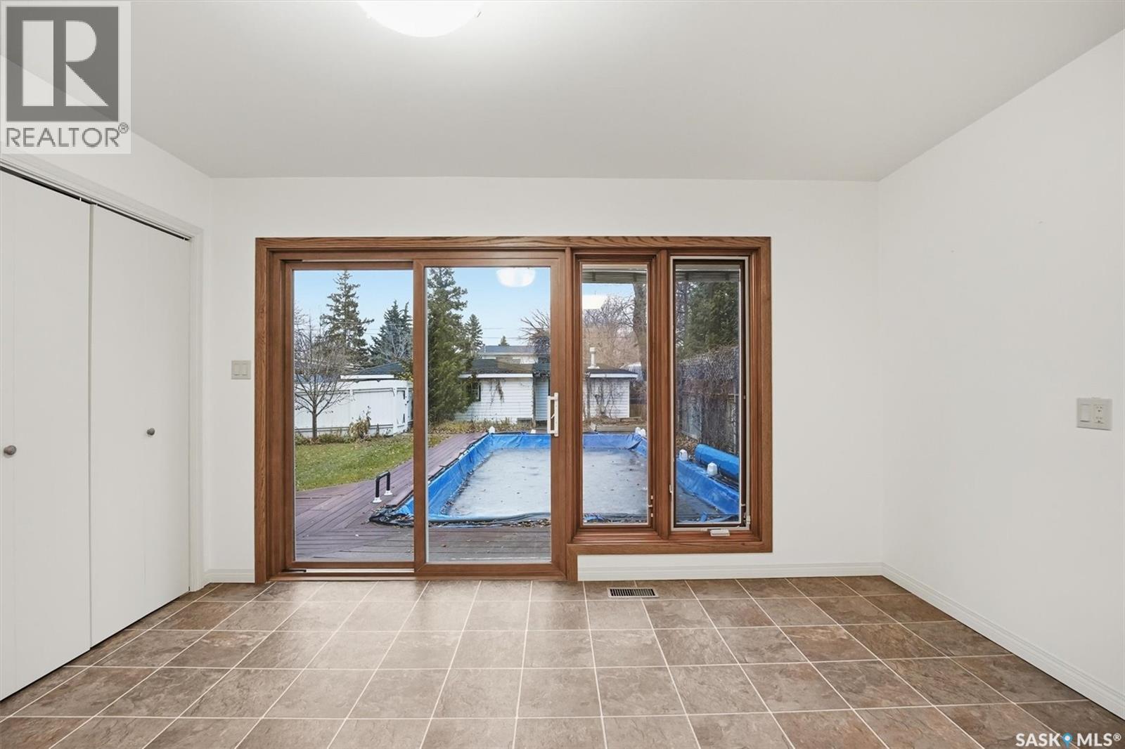 501 Bate Crescent, Saskatoon, Saskatchewan  S7H 3A6 - Photo 11 - SK024374