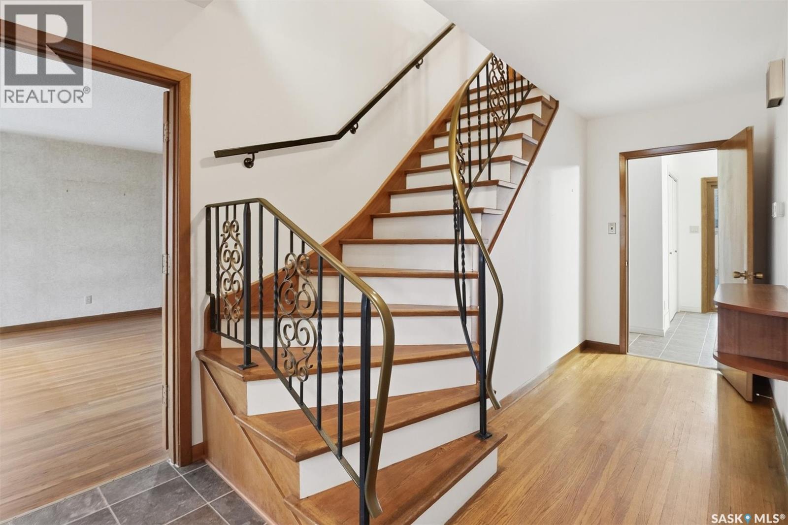 501 Bate Crescent, Saskatoon, Saskatchewan  S7H 3A6 - Photo 18 - SK024374