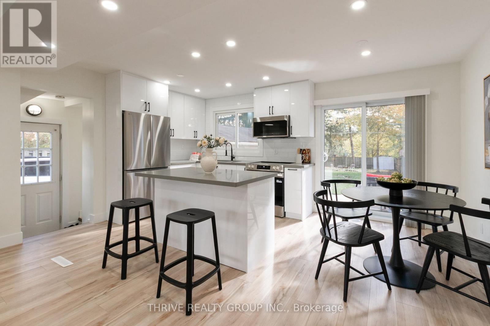 Photo 11 of 42 for 137 Pawnee Road