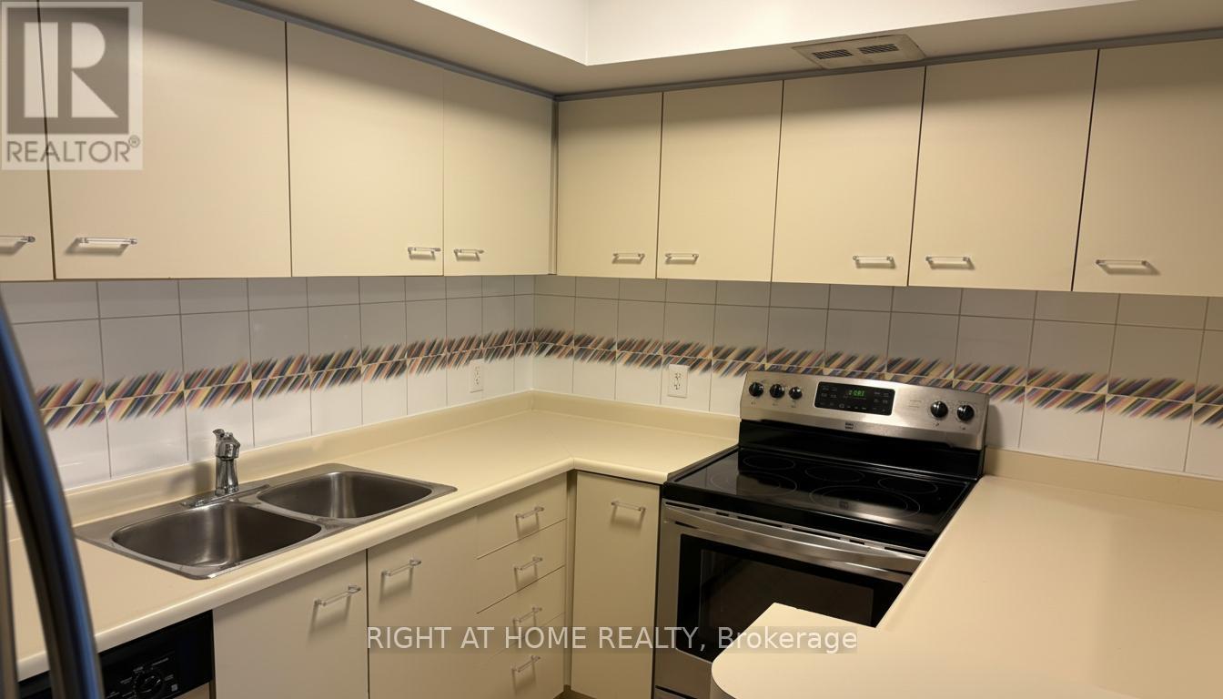 1101 - 25 The Esplanade, Toronto, Ontario  M5E 1W5 - Photo 7 - C12565470